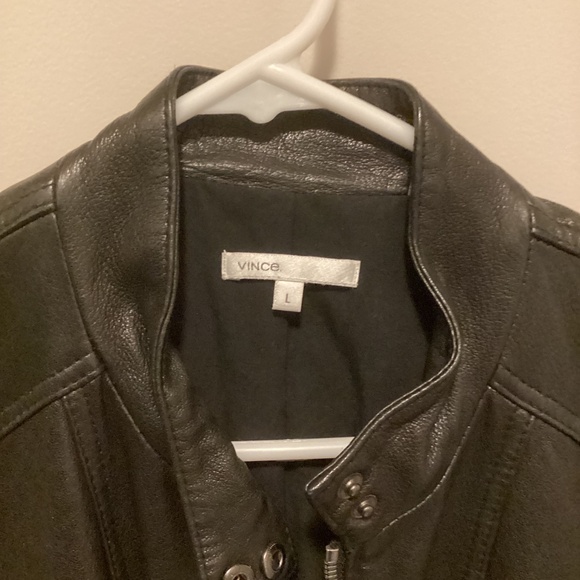 Vince. 100% Genuine Leather Black Zip Up Biker Moto Style Jacket Size Large - Picture 3 of 7